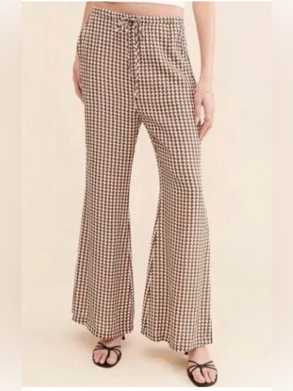 Charlie Holiday Brown & White Houndstooth Wide-Leg Pants - Picture 1 of 8
